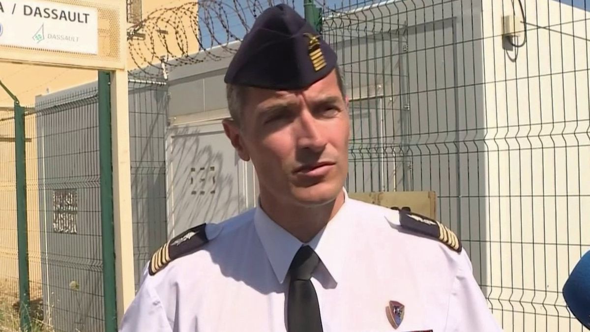 Un petit garçon de deux ans trouvé mort après avoir été oublié dans une voiture sous le soleil brûlant