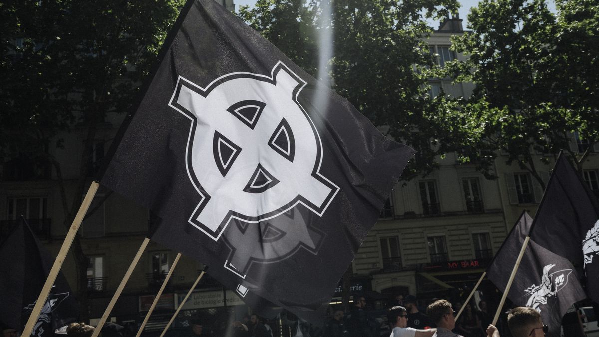 Un attentat raciste en Provence : un individu déclare son soutien au Rassemblement National et dénonce des communautés minoritaires