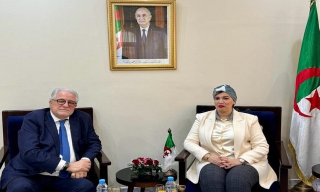 Le recteur de la Grande Mosquée de Paris a trahi Macron pour le compte d’Alger